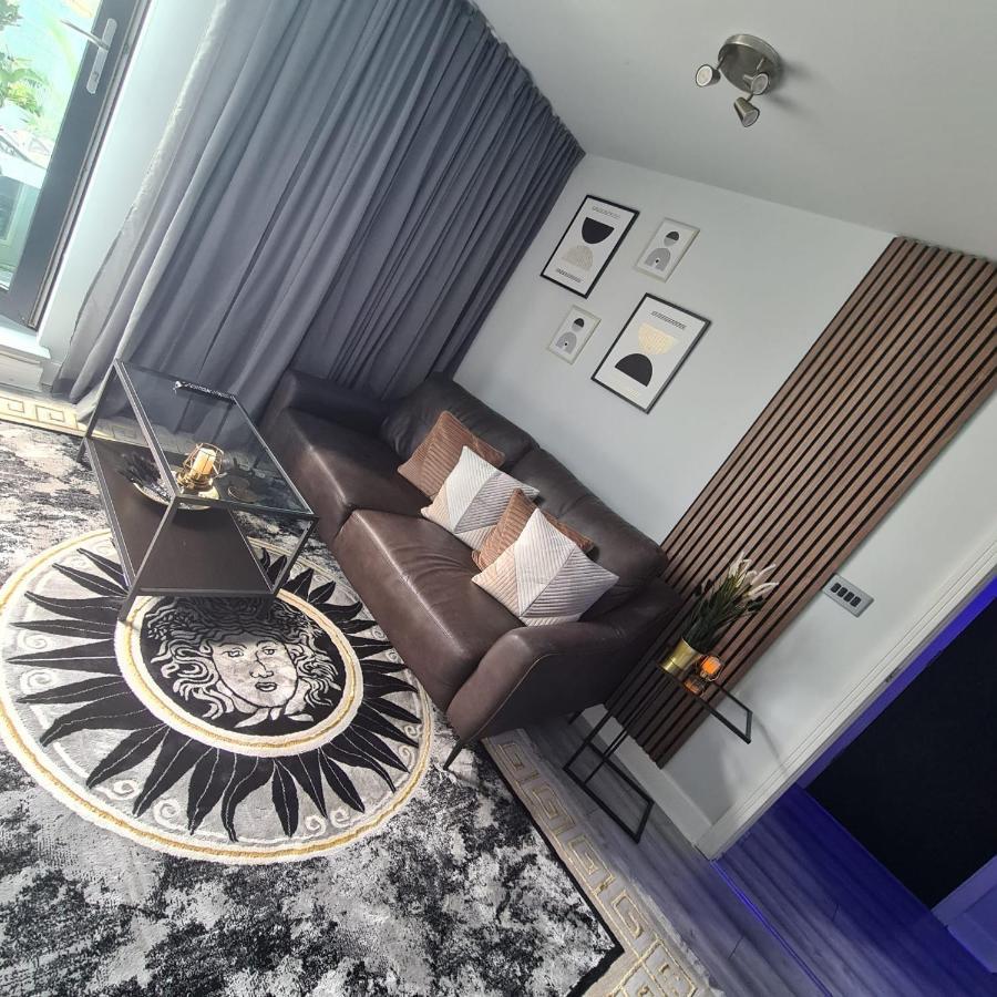 Luxury 9Ine Penthouse With Garden & Jacuzzi Leilighet Birmingham Eksteriør bilde